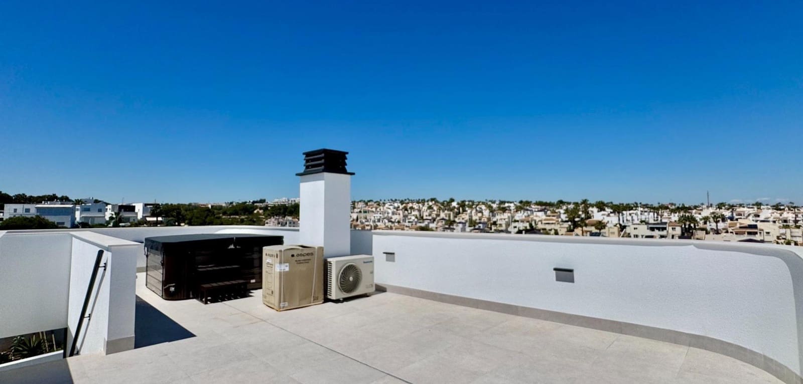 3 makuuhuone Huvila myytävänä paikassa Orihuela Costa mukana uima-altaan - 400 000 € (Ref: 9793487)