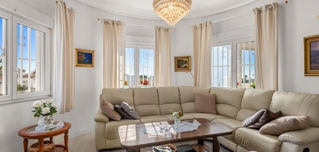 3 bedroom Villa for sale in Ciudad Quesada, Rojales - € 495,000 (Ref: 9797467)