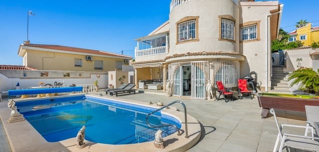3 bedroom Villa for sale in Ciudad Quesada, Rojales - € 495,000 (Ref: 9797467)