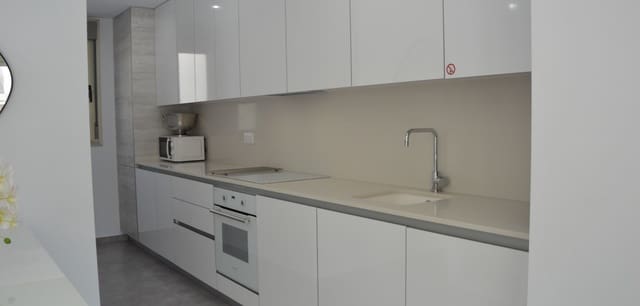 3 soverom Villa til salgs i Villamartin, Orihuela med svømmebasseng - € 525 000 (Ref: 9800738)