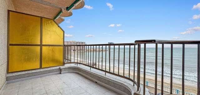 3 bedroom Apartment for sale in Playa de los Locos, Torrevieja with garage - € 375,000 (Ref: 9804842)