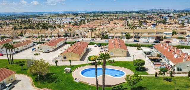 Casa de 2 habitaciones en Ciudad Quesada, Rojales en venta con piscina - 149.000 € (Ref: 9804843)