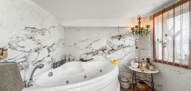 7 quarto Moradia para venda em Ciudad Quesada, Rojales com piscina - 1 299 000 € (Ref: 9804845)