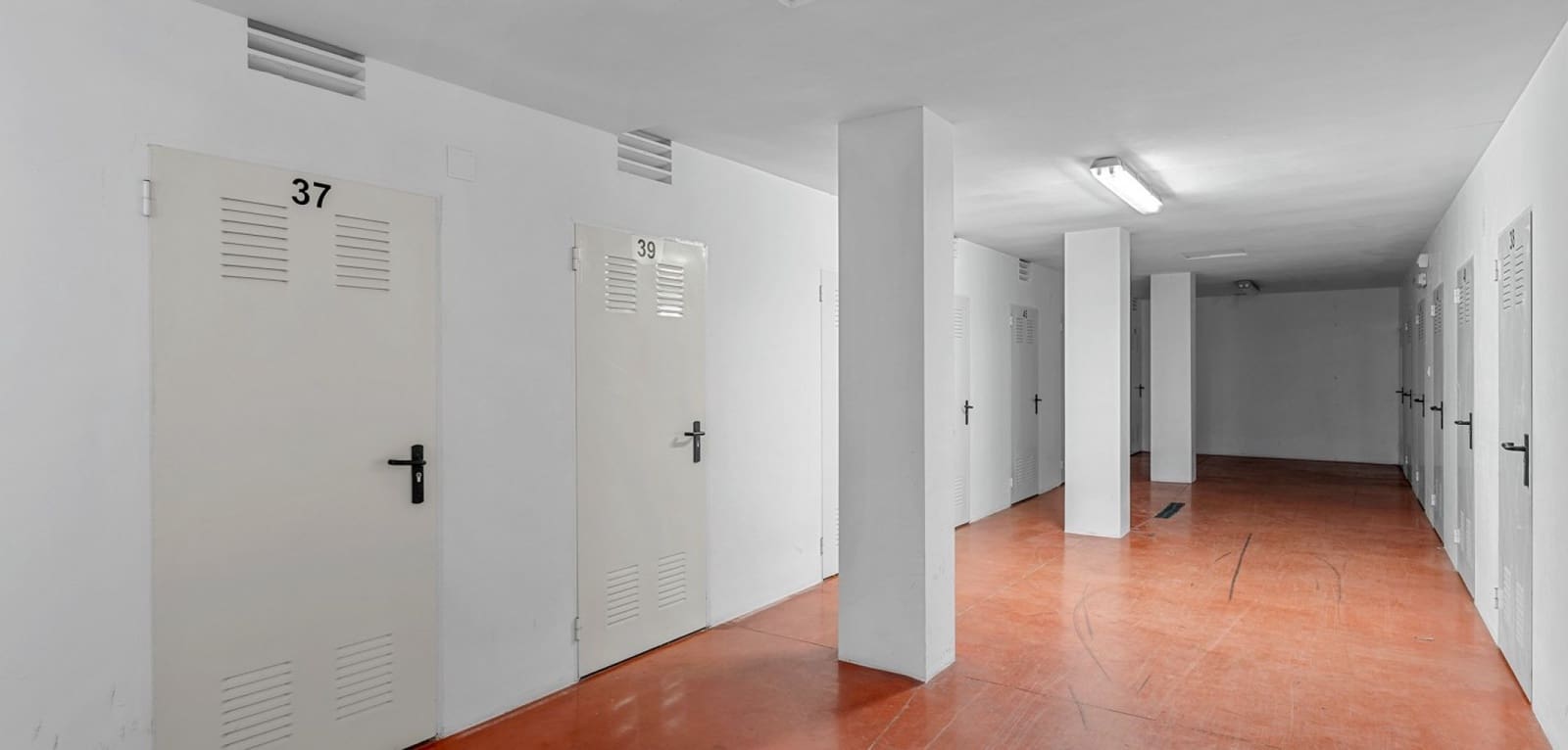 2 bedroom Apartment for sale in La Zenia with pool - € 249,900 (Ref: 9808576)