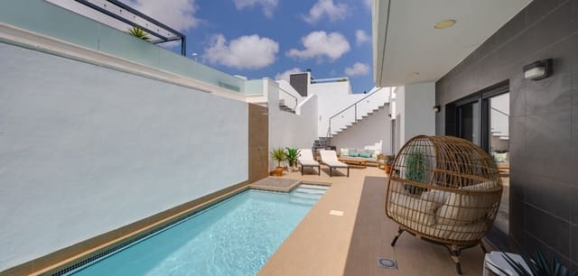 3 Zimmer Villa zu verkaufen in Cabo Roig, Orihuela mit Pool - 420.000 € (Ref: 9813452)