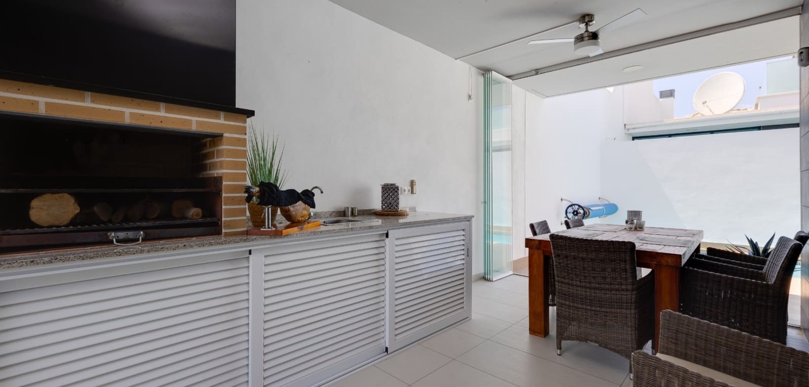 3 Zimmer Villa zu verkaufen in Cabo Roig mit Pool - 420.000 € (Ref: 9813452)