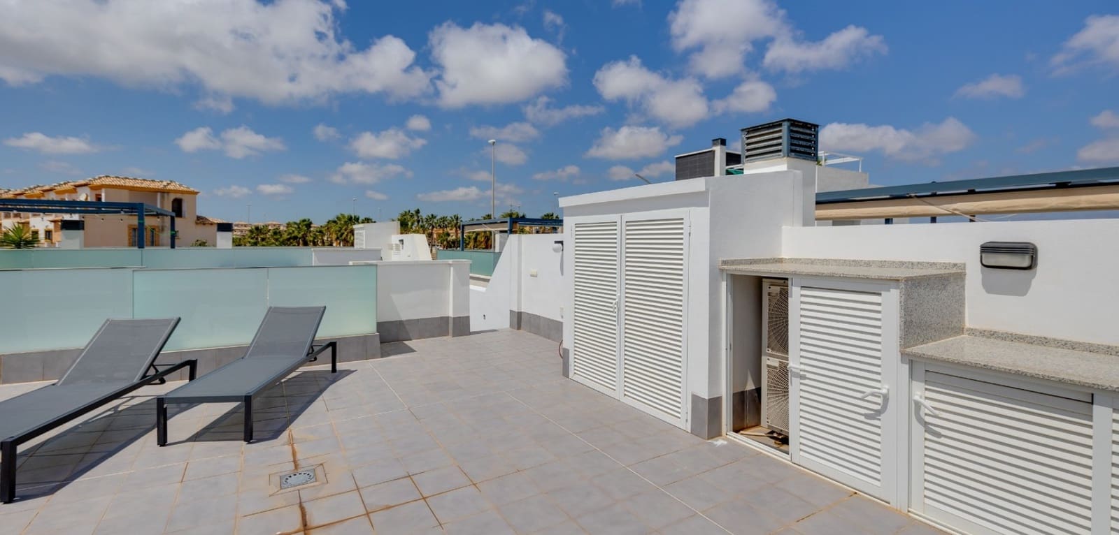 3 Zimmer Villa zu verkaufen in Cabo Roig mit Pool - 420.000 € (Ref: 9813452)
