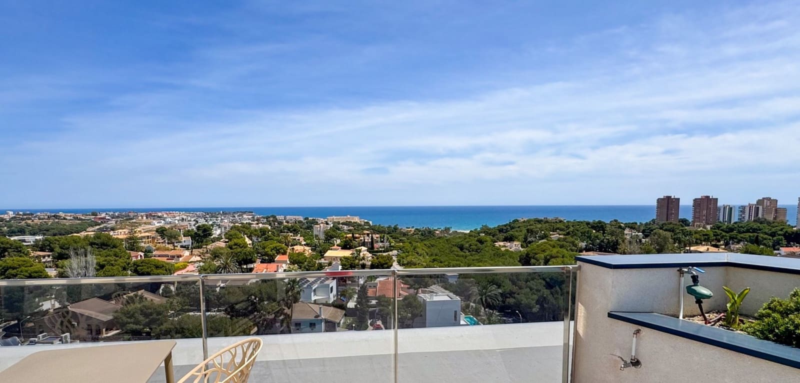 3 bedroom Apartment for sale in Dehesa de Campoamor with pool - € 349,000 (Ref: 9814619)