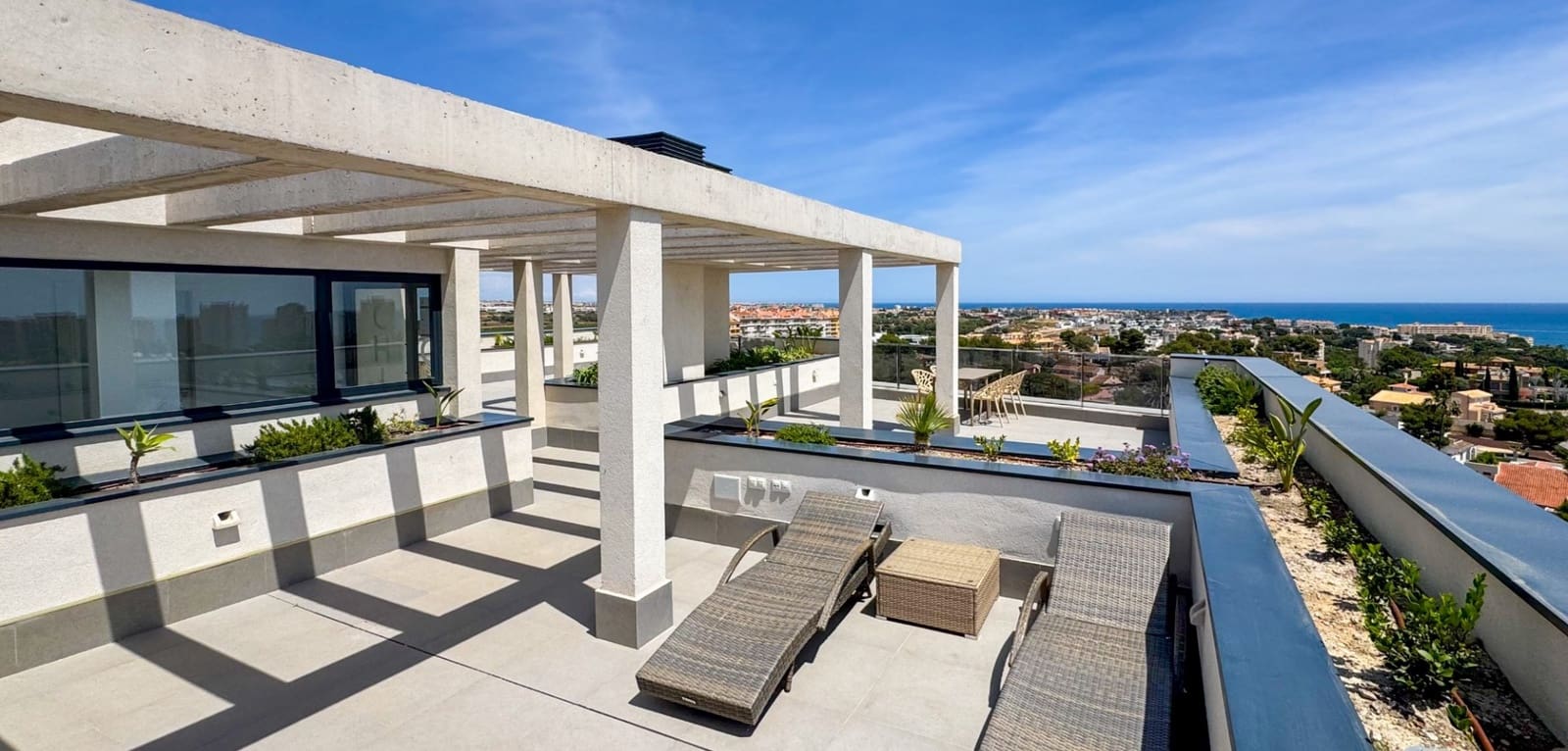 3 bedroom Apartment for sale in Dehesa de Campoamor with pool - € 349,000 (Ref: 9814619)