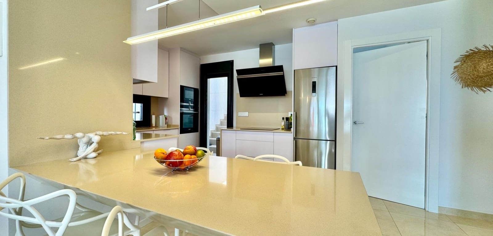 3 Zimmer Villa zu verkaufen in San Miguel de Salinas mit Pool - 399.000 € (Ref: 9814620)