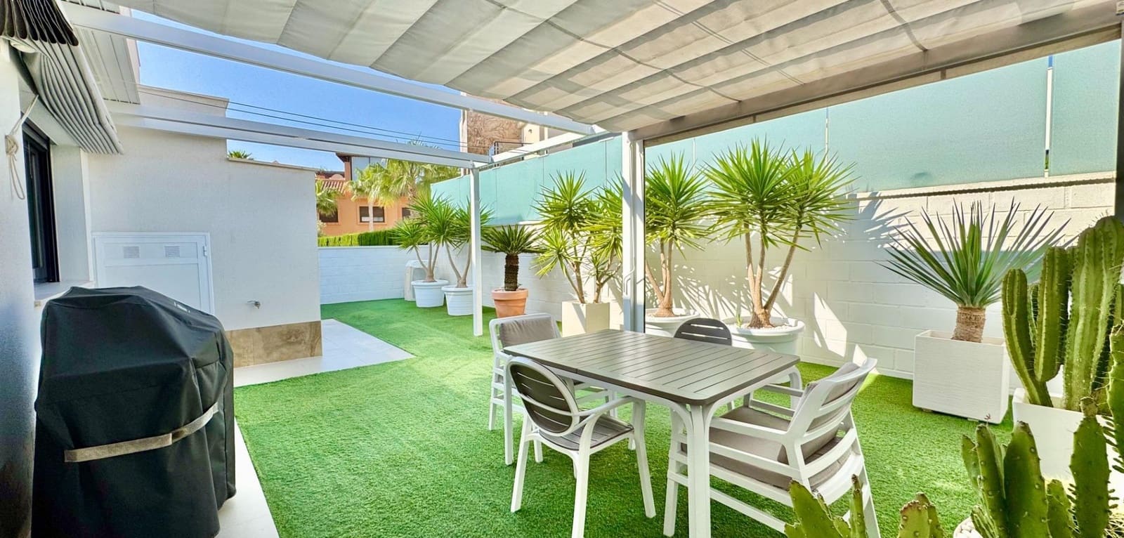 3 Zimmer Villa zu verkaufen in San Miguel de Salinas mit Pool - 399.000 € (Ref: 9814620)