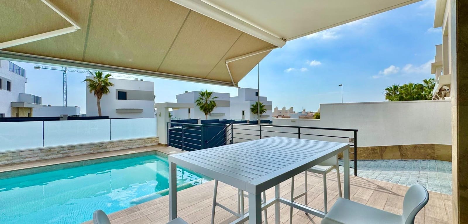 3 Zimmer Villa zu verkaufen in San Miguel de Salinas mit Pool - 399.000 € (Ref: 9814620)