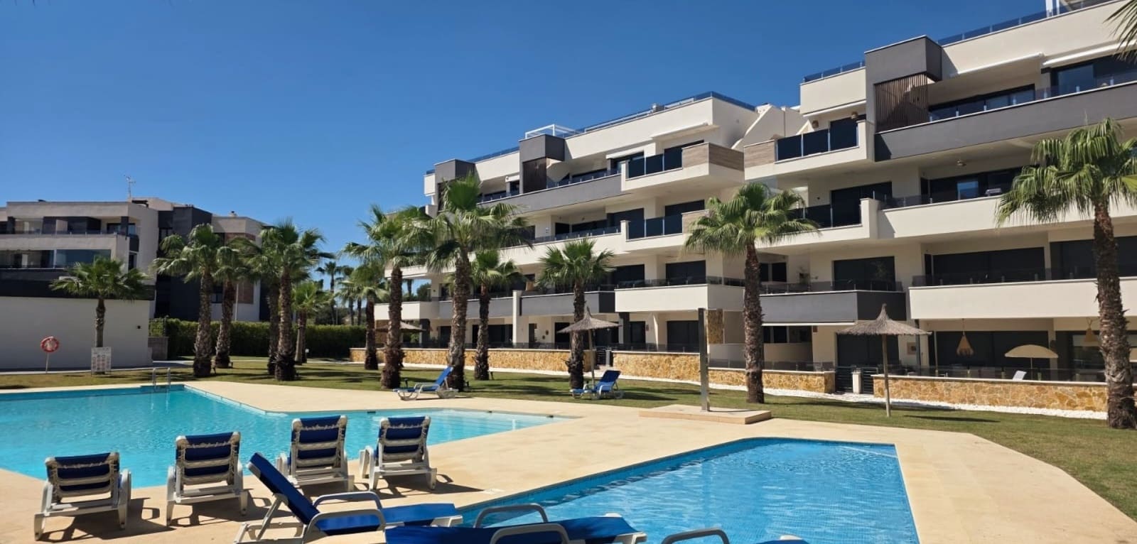 2 sovrum Lägenhet till salu i Los Altos med pool - 289 900 € (Ref: 9814622)