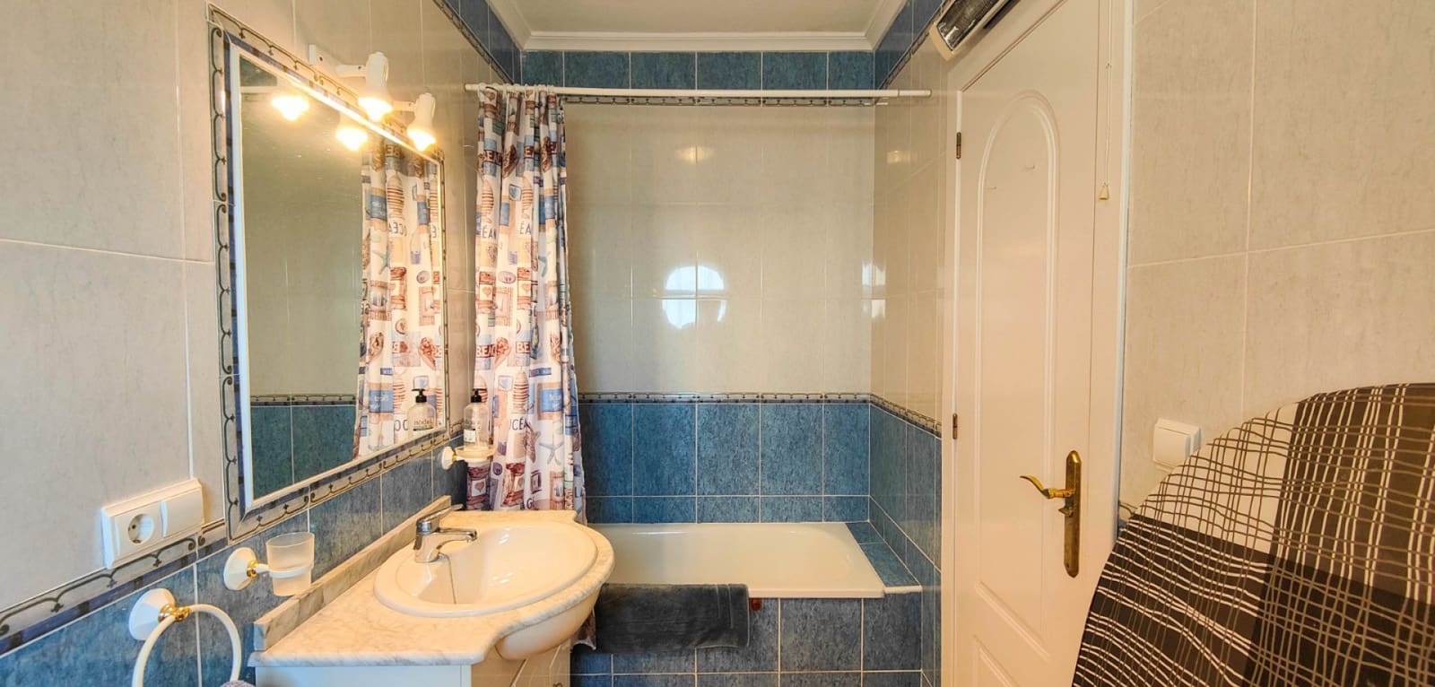 3 chambre Maison de Ville à vendre à La Florida avec piscine - 235 000 € (Ref: 9814623)