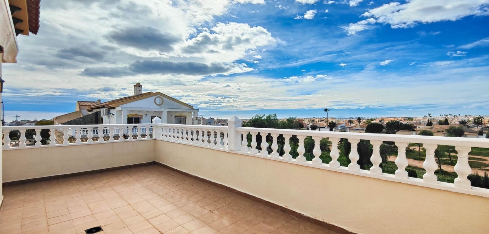 3 chambre Maison de Ville à vendre à La Florida avec piscine - 235 000 € (Ref: 9814623)