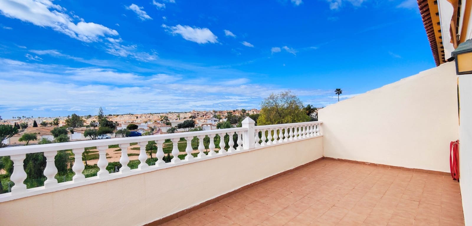 3 chambre Maison de Ville à vendre à La Florida avec piscine - 235 000 € (Ref: 9814623)