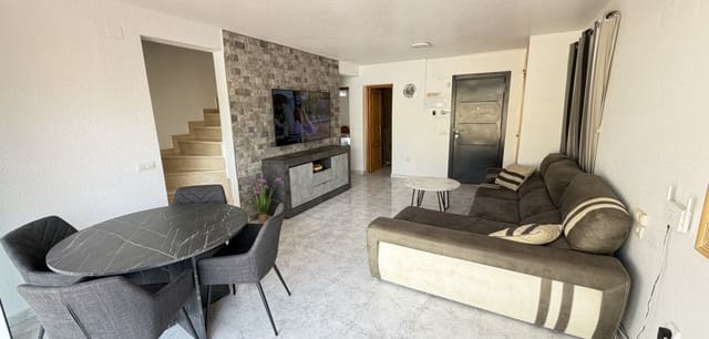 4 Zimmer Villa zu verkaufen in Villamartin, Orihuela mit Pool - 385.000 € (Ref: 9816187)