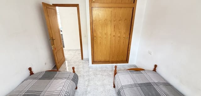 4 Zimmer Villa zu verkaufen in Villamartin, Orihuela mit Pool - 385.000 € (Ref: 9816187)