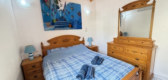 4 Zimmer Villa zu verkaufen in Villamartin, Orihuela mit Pool - 385.000 € (Ref: 9816187)