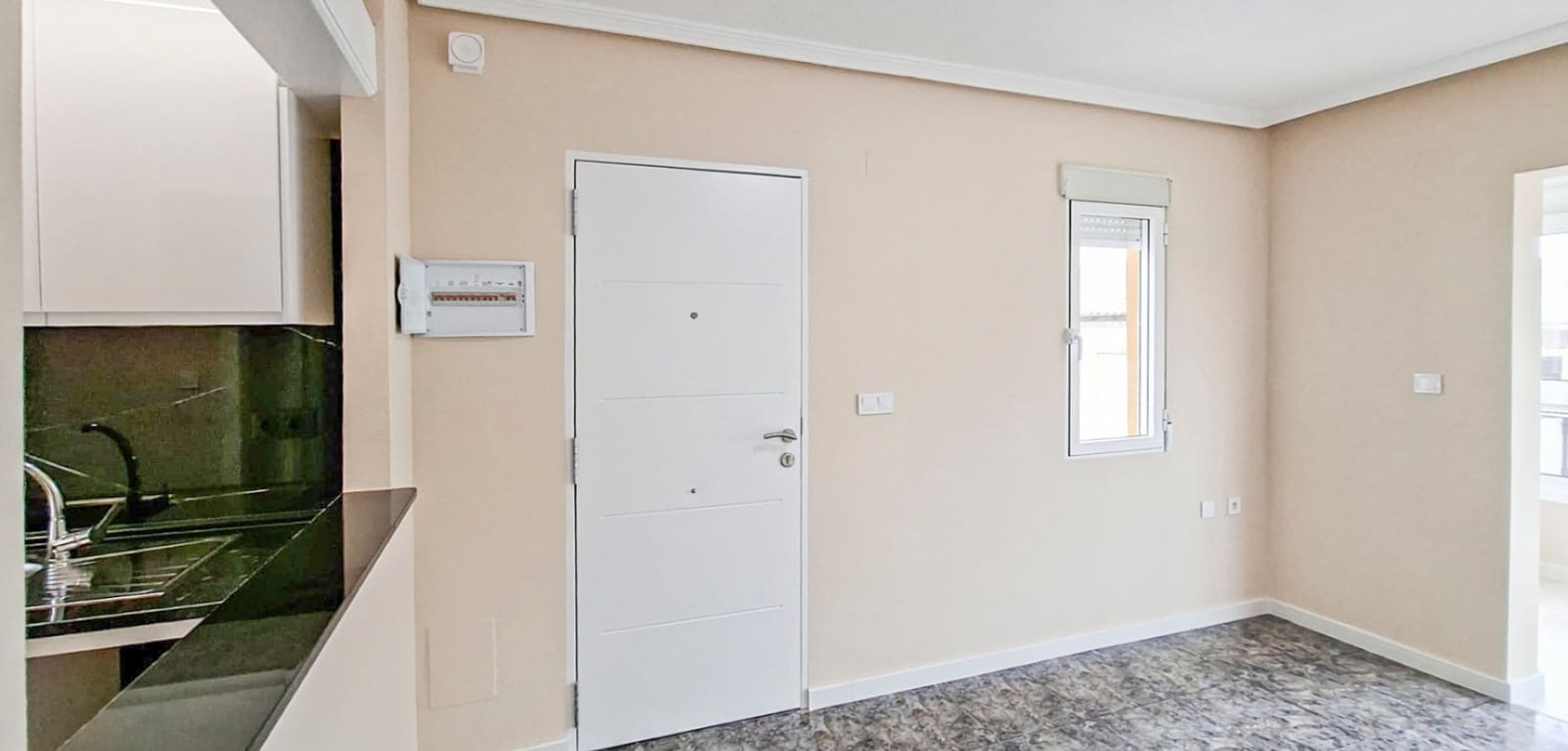 2 soveværelse Bungalow til salg i Orihuela Costa med swimmingpool - € 179.000 (Ref: 9820863)