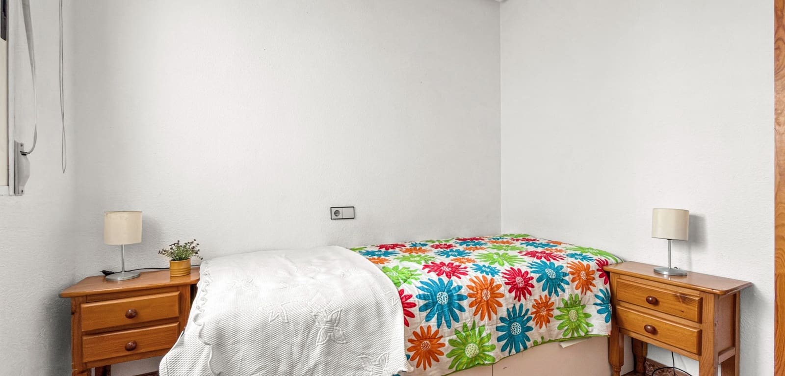 2 makuuhuone Huoneisto myytävänä paikassa Torrevieja mukana uima-altaan - 129 900 € (Ref: 9834045)