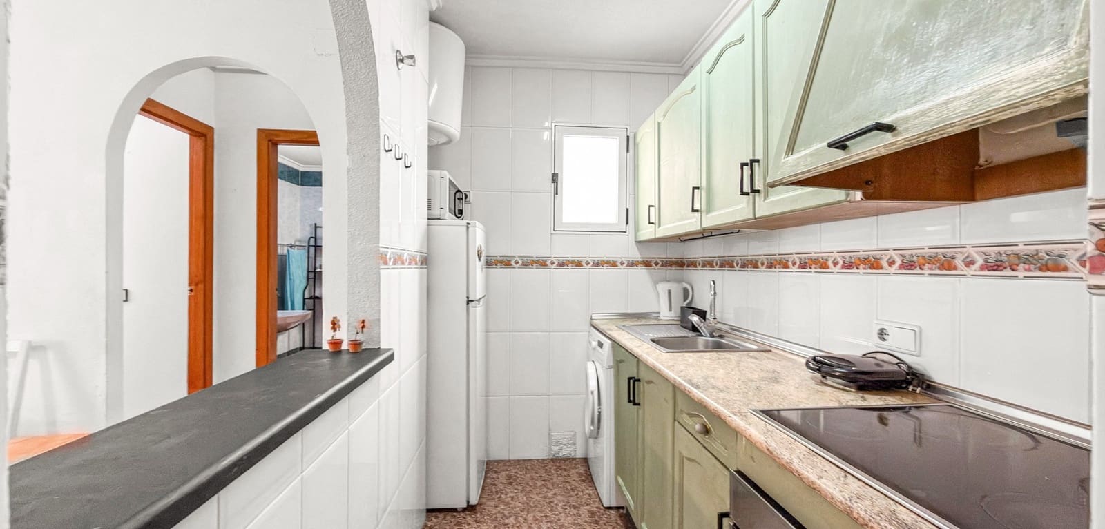 2 makuuhuone Huoneisto myytävänä paikassa Torrevieja mukana uima-altaan - 129 900 € (Ref: 9834045)