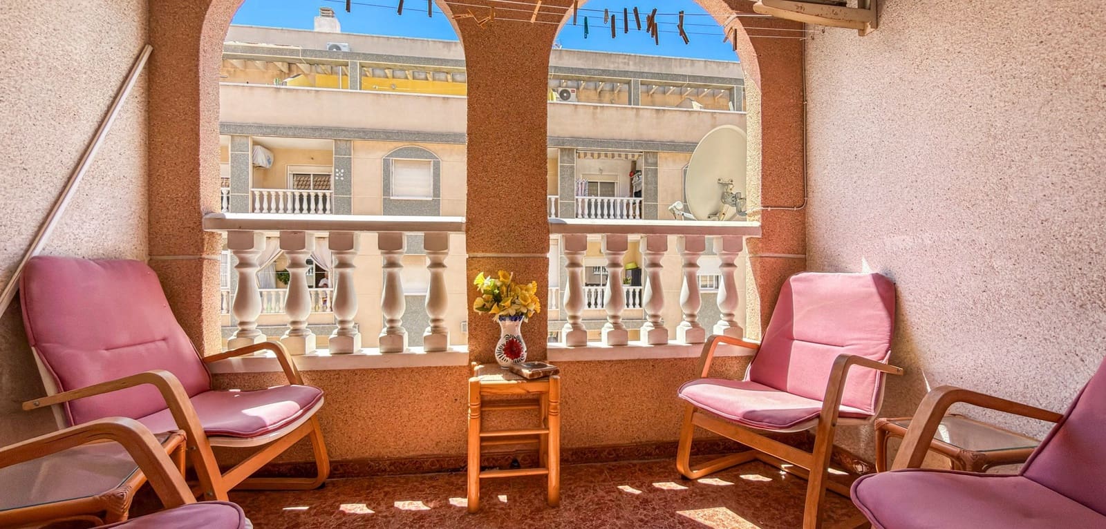 2 makuuhuone Huoneisto myytävänä paikassa Torrevieja mukana uima-altaan - 129 900 € (Ref: 9834045)