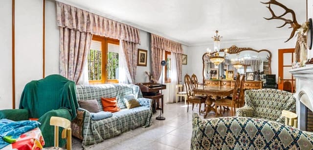 8 chambre Villa/Maison à vendre à Los Balcones - Los Altos, Torrevieja avec piscine garage - 550 000 € (Ref: 9838275)