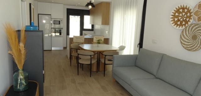 2 chambre Bungalow à vendre à Pilar de la Horadada ciudad, Pilar de la Horadada avec piscine - 245 000 € (Ref: 9838277)