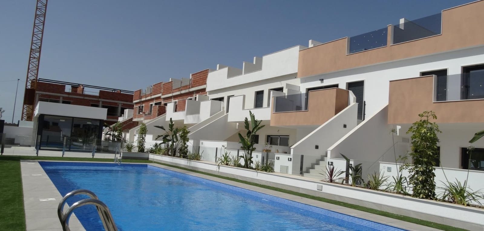 2 soverom Bungalow til salgs i Pilar de la Horadada med svømmebasseng - € 245 000 (Ref: 9838277)
