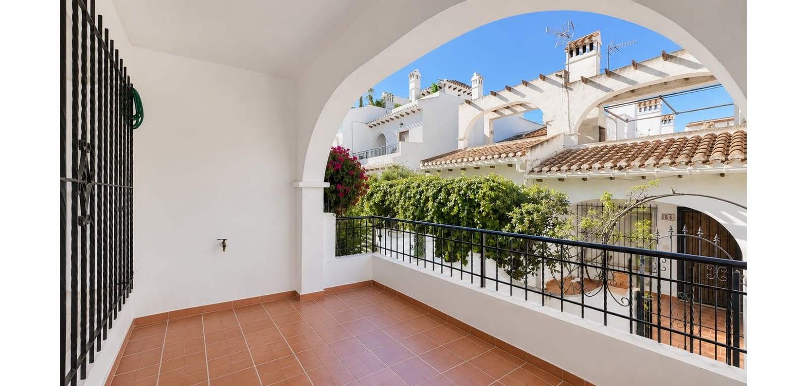 2 soverom Bungalow til salgs i Torrevieja med svømmebasseng - € 169 000 (Ref: 9838562)