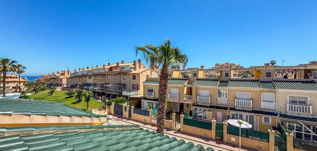 3 chambre Maison de Ville à vendre à La Mata, Torrevieja avec piscine - 245 000 € (Ref: 9841153)