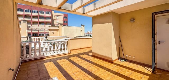 3 chambre Maison de Ville à vendre à La Mata, Torrevieja avec piscine - 245 000 € (Ref: 9841153)