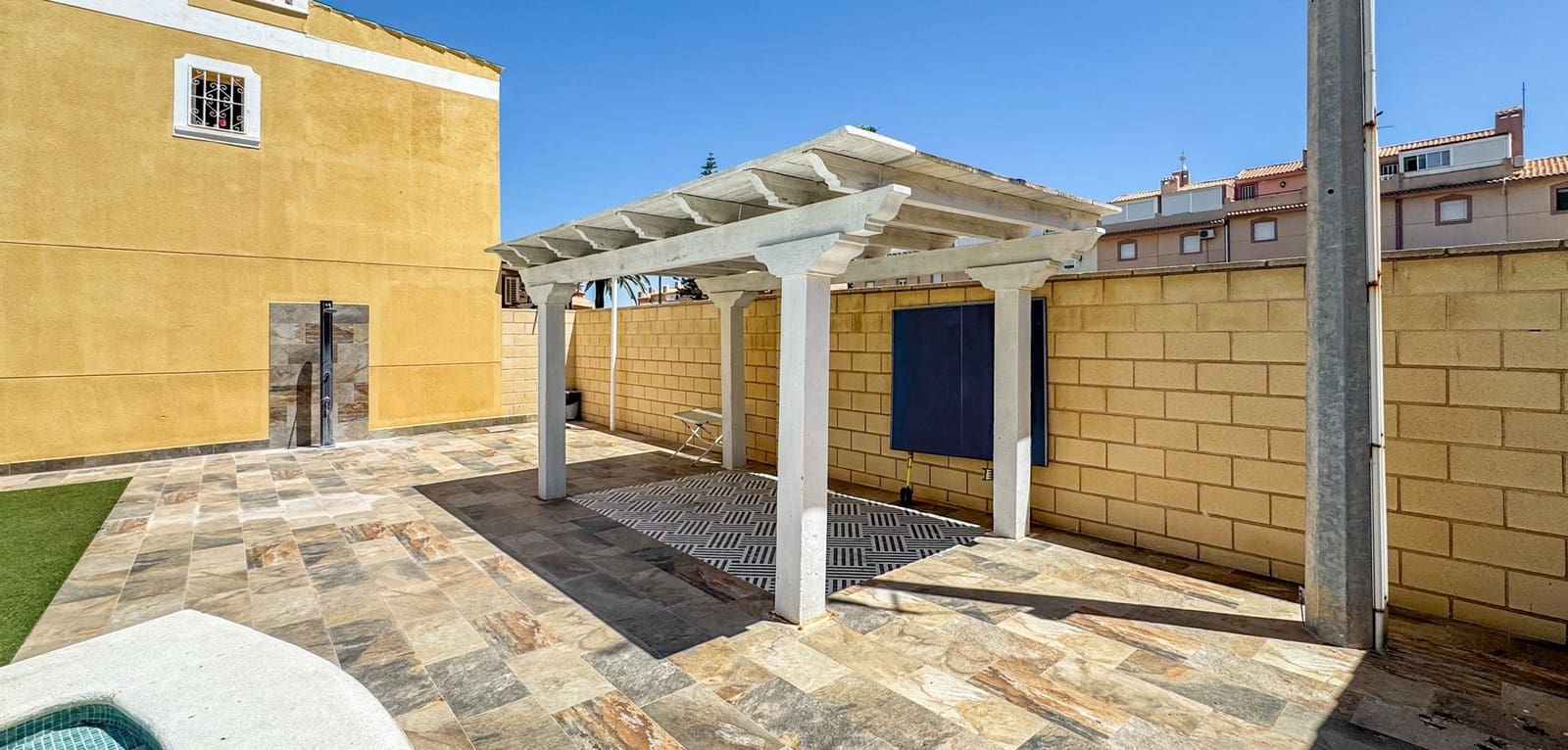 3 chambre Maison de Ville à vendre à La Mata avec piscine - 245 000 € (Ref: 9841153)