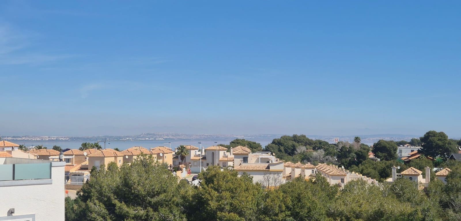 3 slaapkamer Halfvrijstaande villa te koop in Los Altos met zwembad - € 189.950 (Ref: 9844406)