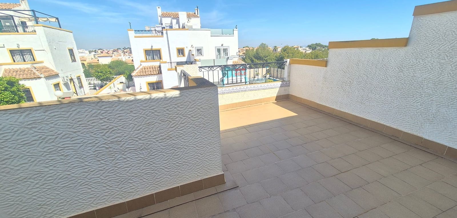 3 slaapkamer Halfvrijstaande villa te koop in Los Altos met zwembad - € 189.950 (Ref: 9844406)