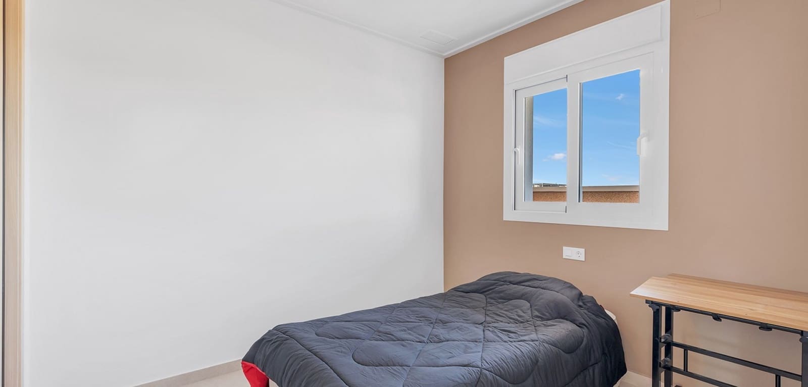 3 soveværelse Lejlighed til salg i El Raso med swimmingpool - € 299.900 (Ref: 9860667)