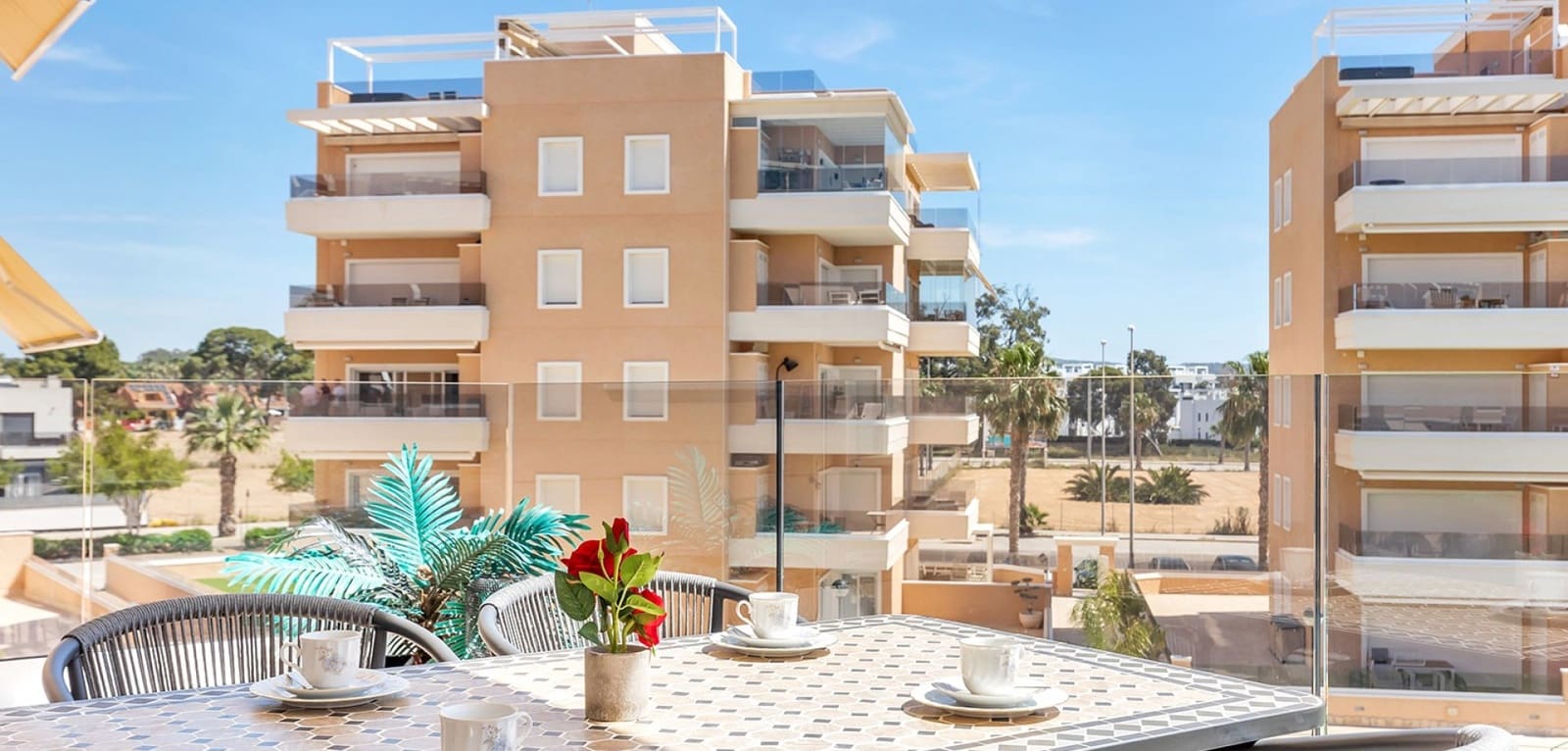 3 soveværelse Lejlighed til salg i El Raso med swimmingpool - € 299.900 (Ref: 9860667)