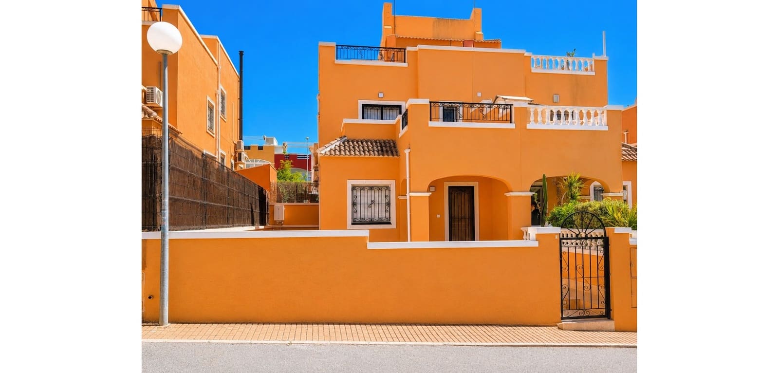 3 Zimmer Villa zu verkaufen in Los Altos mit Pool - 259.000 € (Ref: 9860668)