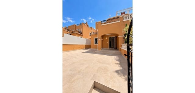 3 soverom Villa til salgs i Los Altos med svømmebasseng - € 249 000 (Ref: 9860668)