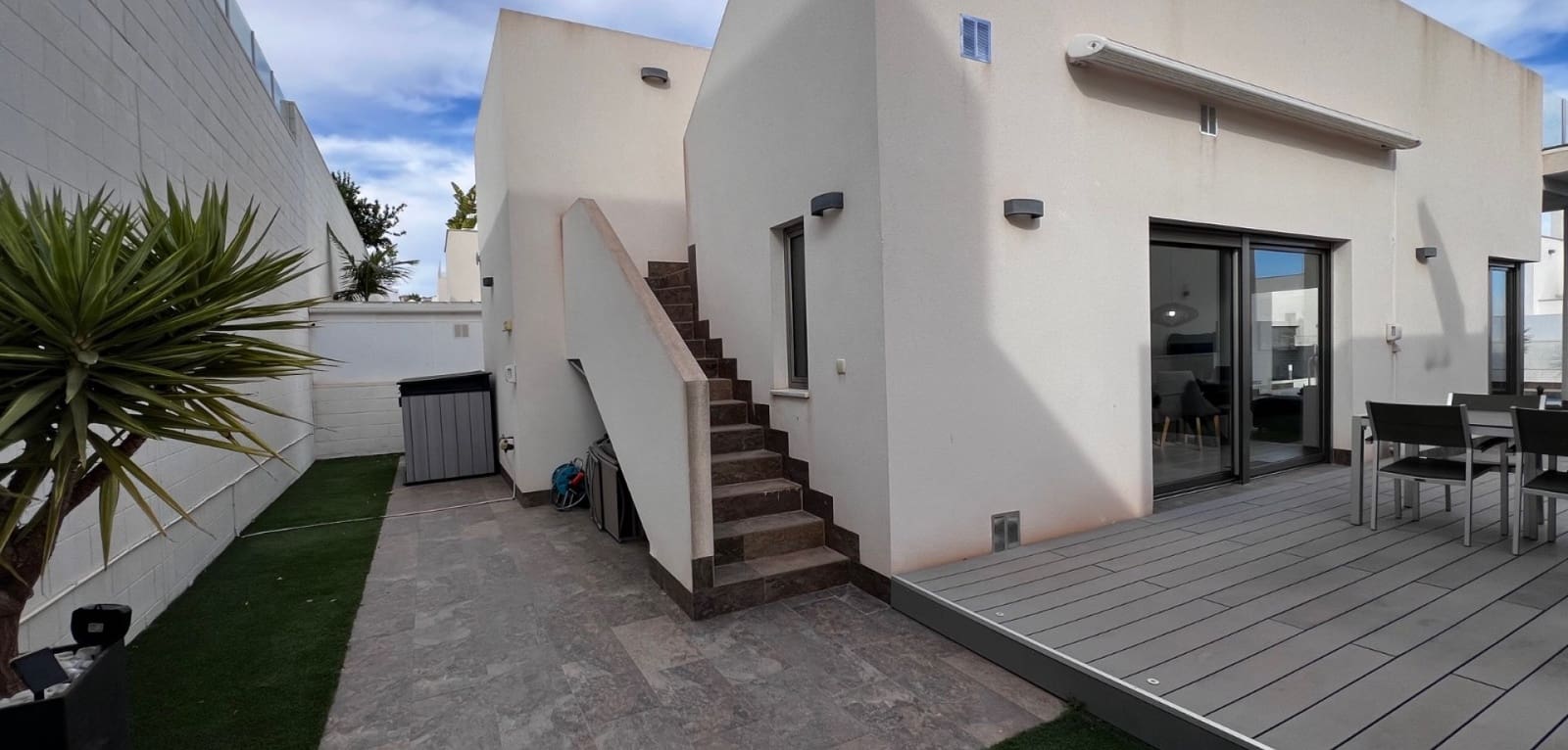 3 bedroom Villa for sale in Villamartin with pool - € 439,000 (Ref: 9862212)