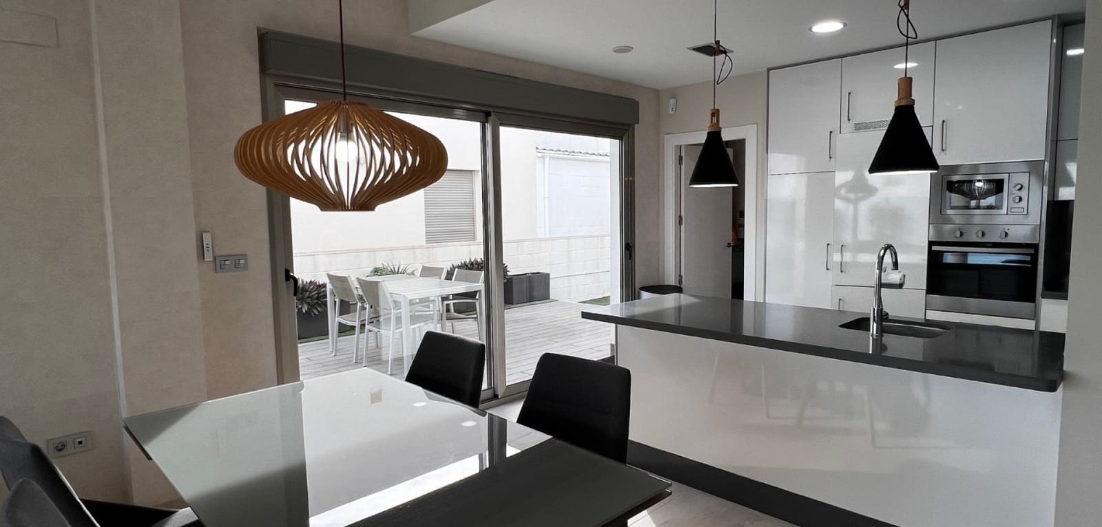 3 bedroom Villa for sale in Villamartin with pool - € 439,000 (Ref: 9862212)