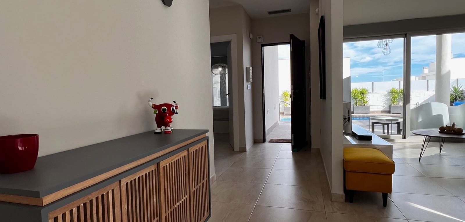 3 bedroom Villa for sale in Villamartin with pool - € 439,000 (Ref: 9862212)