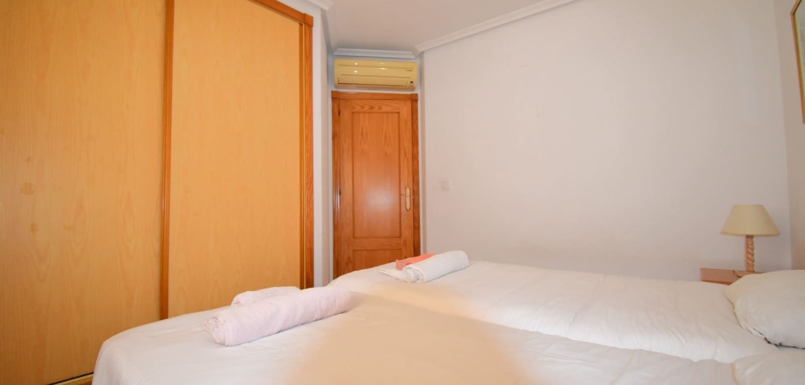 3 soveværelse Lejlighed til salg i Playa Flamenca med swimmingpool - € 240.000 (Ref: 9869587)