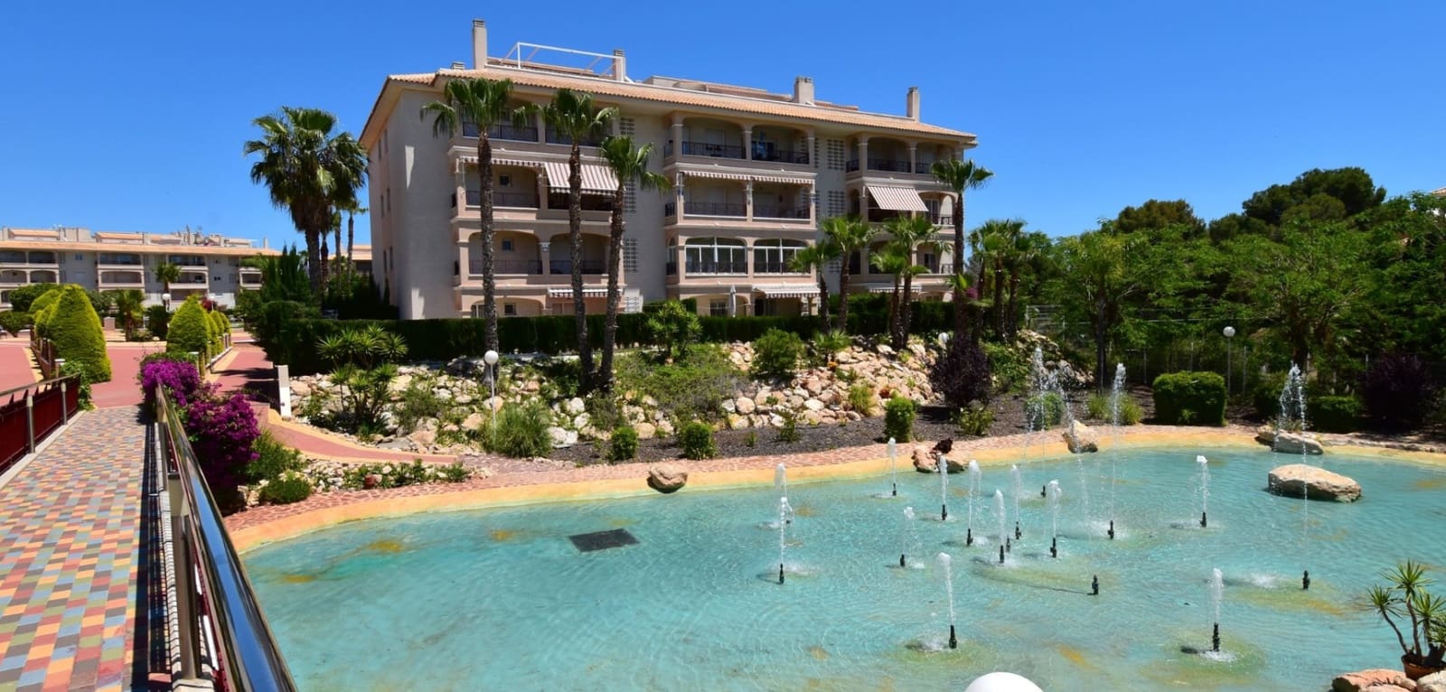 3 soveværelse Lejlighed til salg i Playa Flamenca med swimmingpool - € 240.000 (Ref: 9869587)