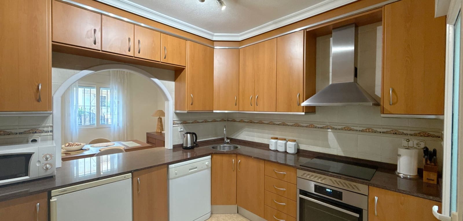 2 slaapkamer Huis te koop in La Zenia met zwembad - € 249.950 (Ref: 9873866)