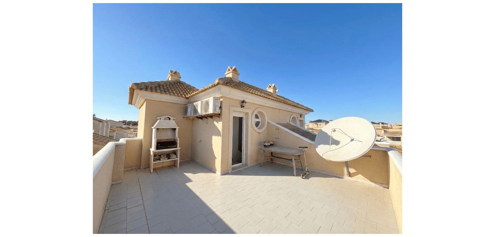 2 slaapkamer Huis te koop in La Zenia met zwembad - € 249.950 (Ref: 9873866)