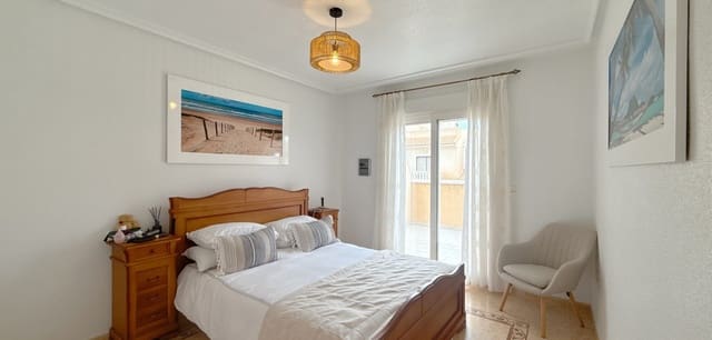 2 slaapkamer Huis te koop in La Zenia, Orihuela met zwembad - € 249.950 (Ref: 9873866)