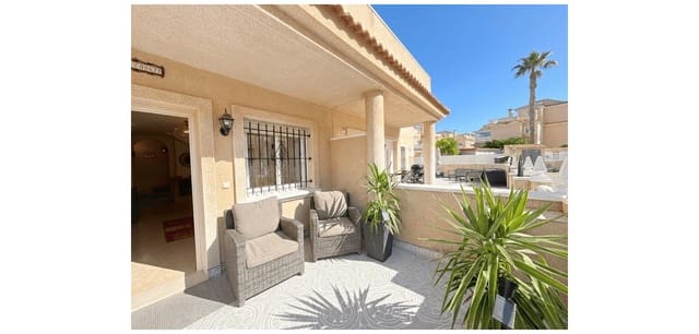 2 slaapkamer Huis te koop in La Zenia, Orihuela met zwembad - € 249.950 (Ref: 9873866)