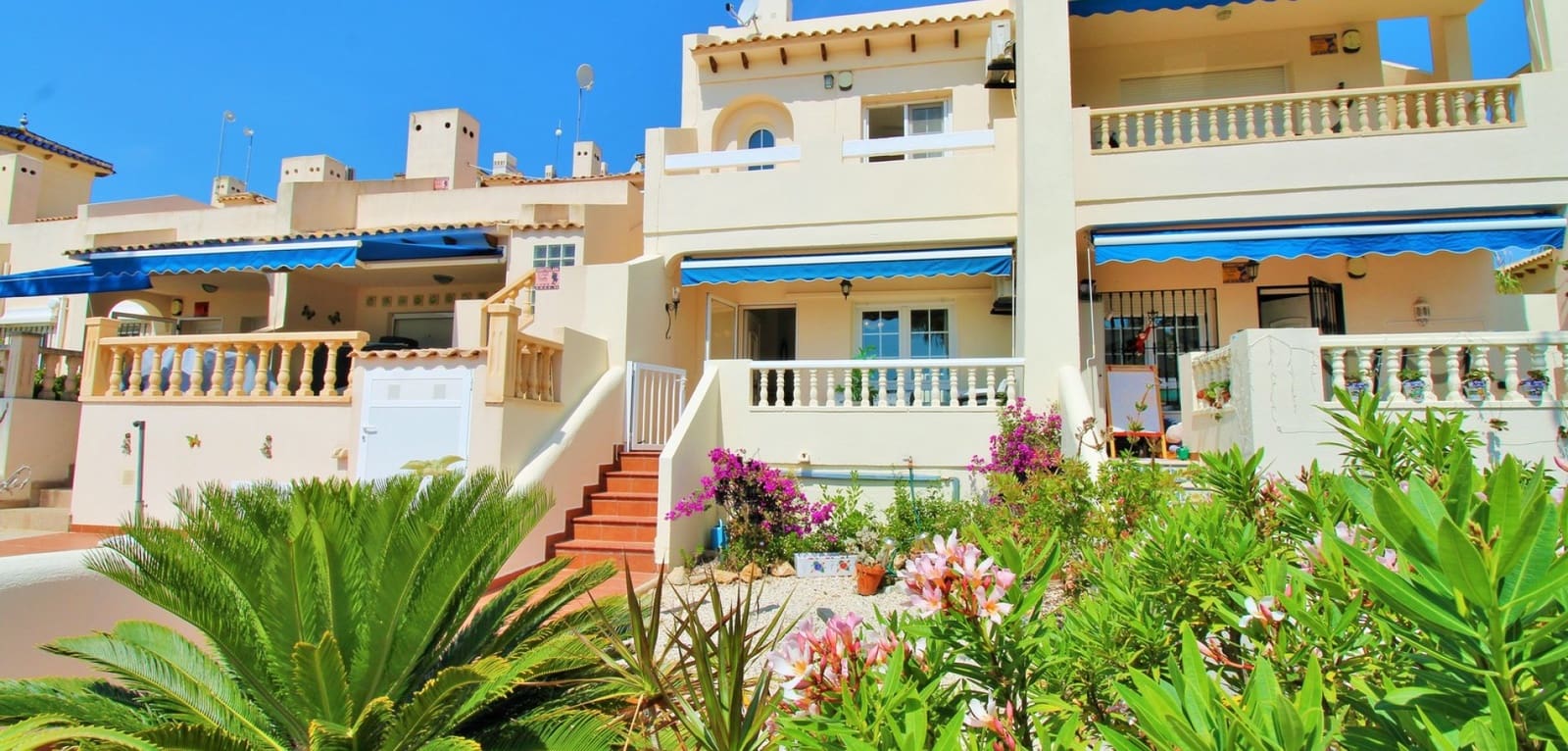 2 bedroom Townhouse for sale in Las Ramblas Golf with pool - € 229,000 (Ref: 9882438)